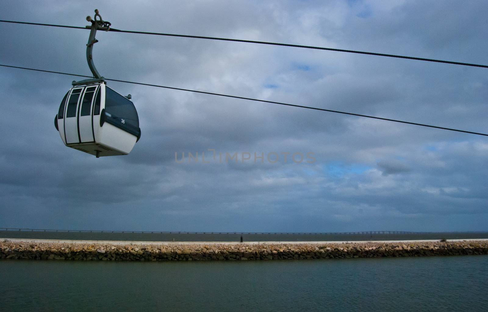 Cable car above the Tejo by Jule_Berlin