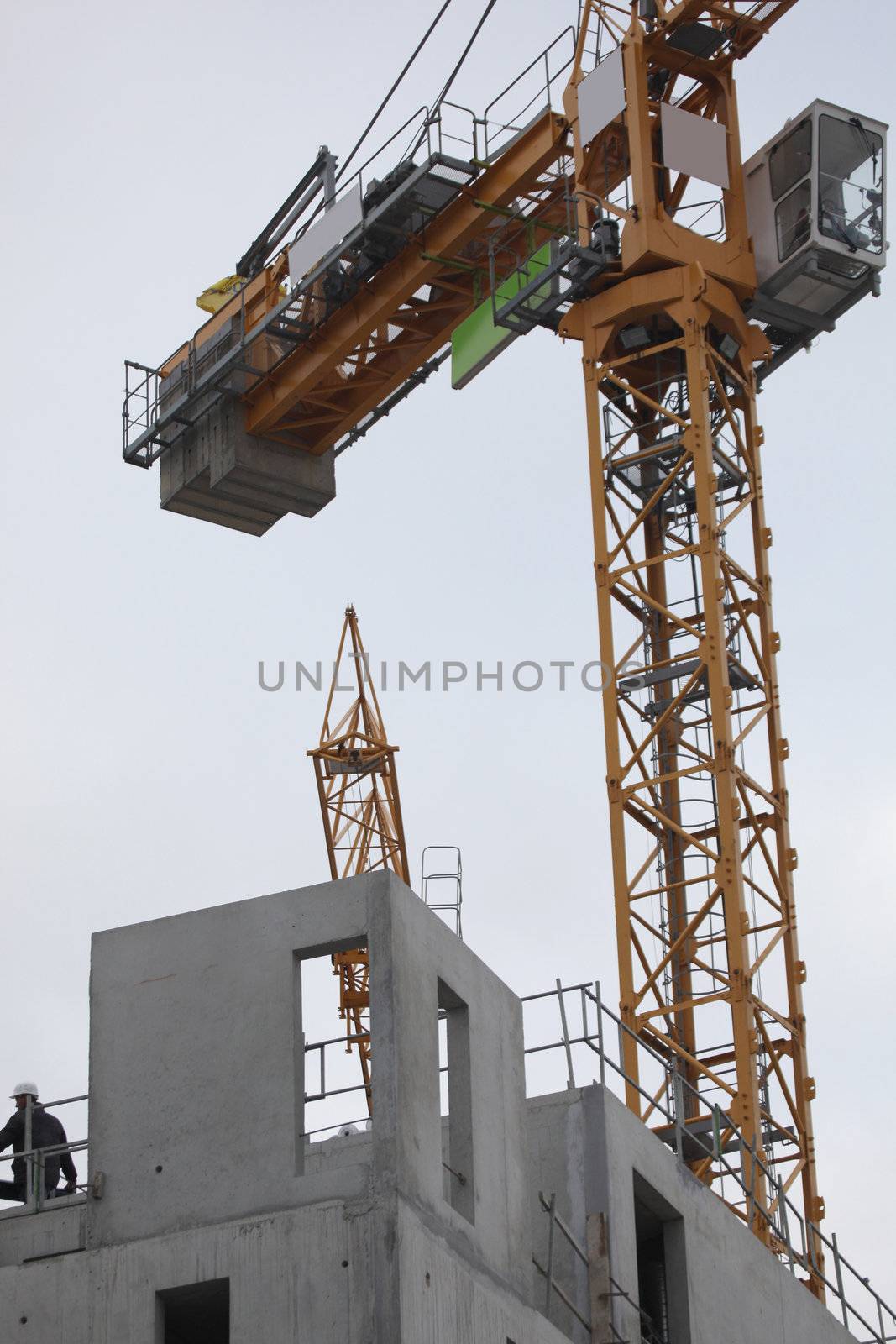 tower crane by phovoir