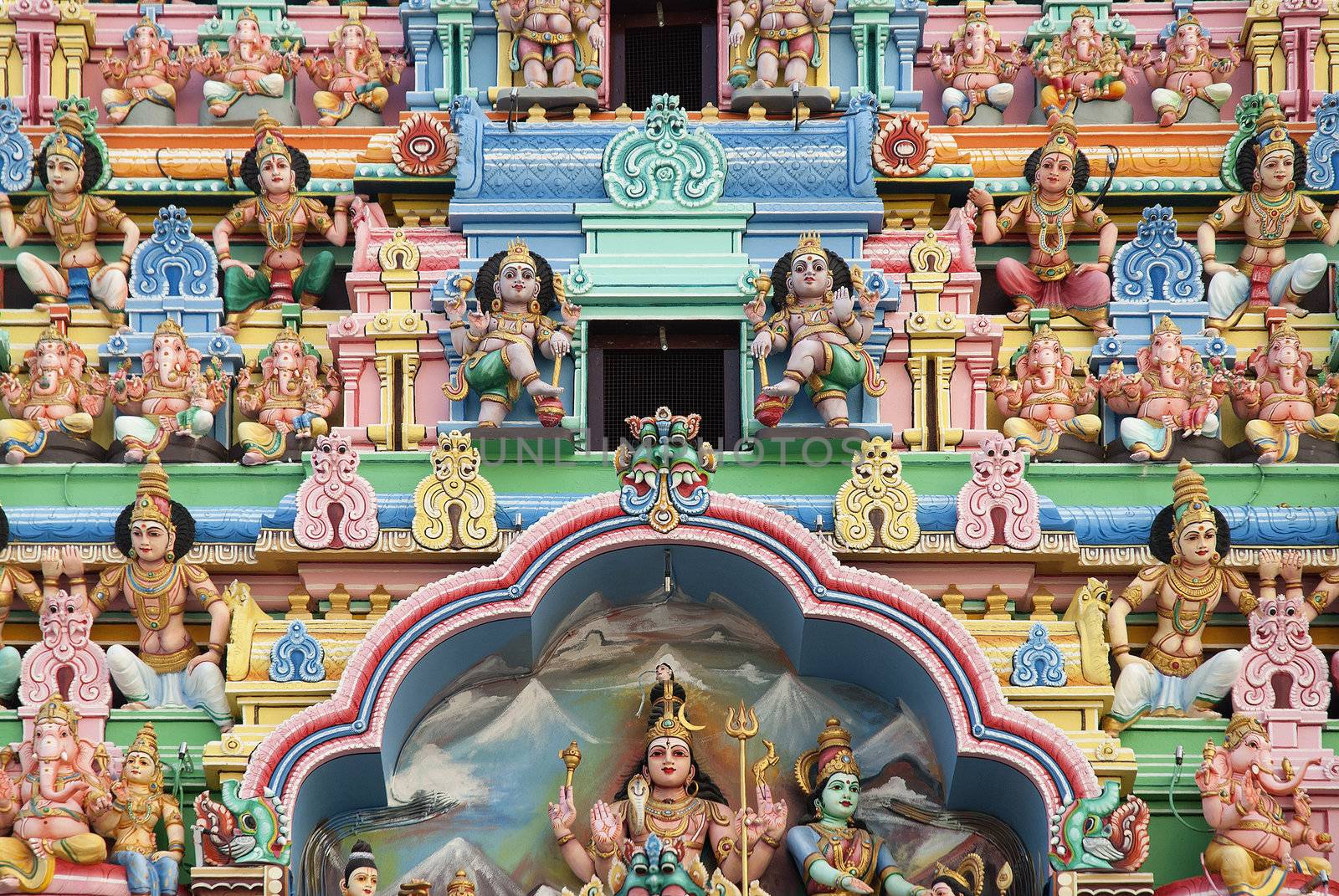 hindu temple detail in singapore by jackmalipan