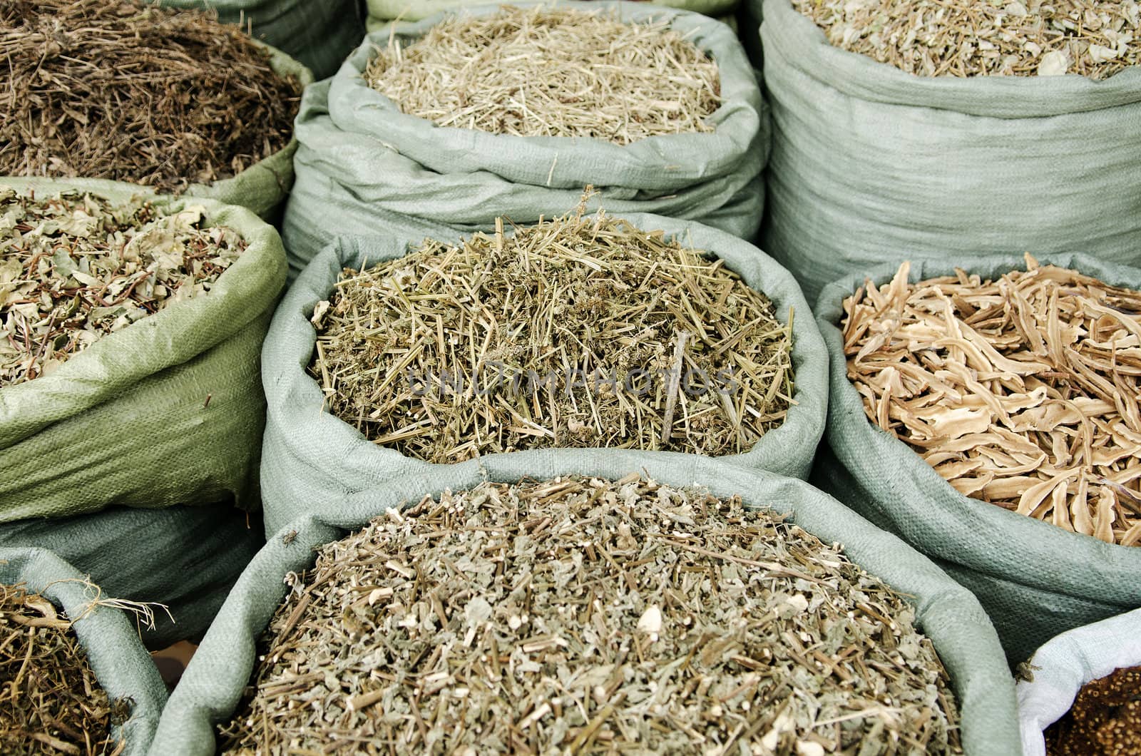 traditional herbs in vietnam market by jackmalipan