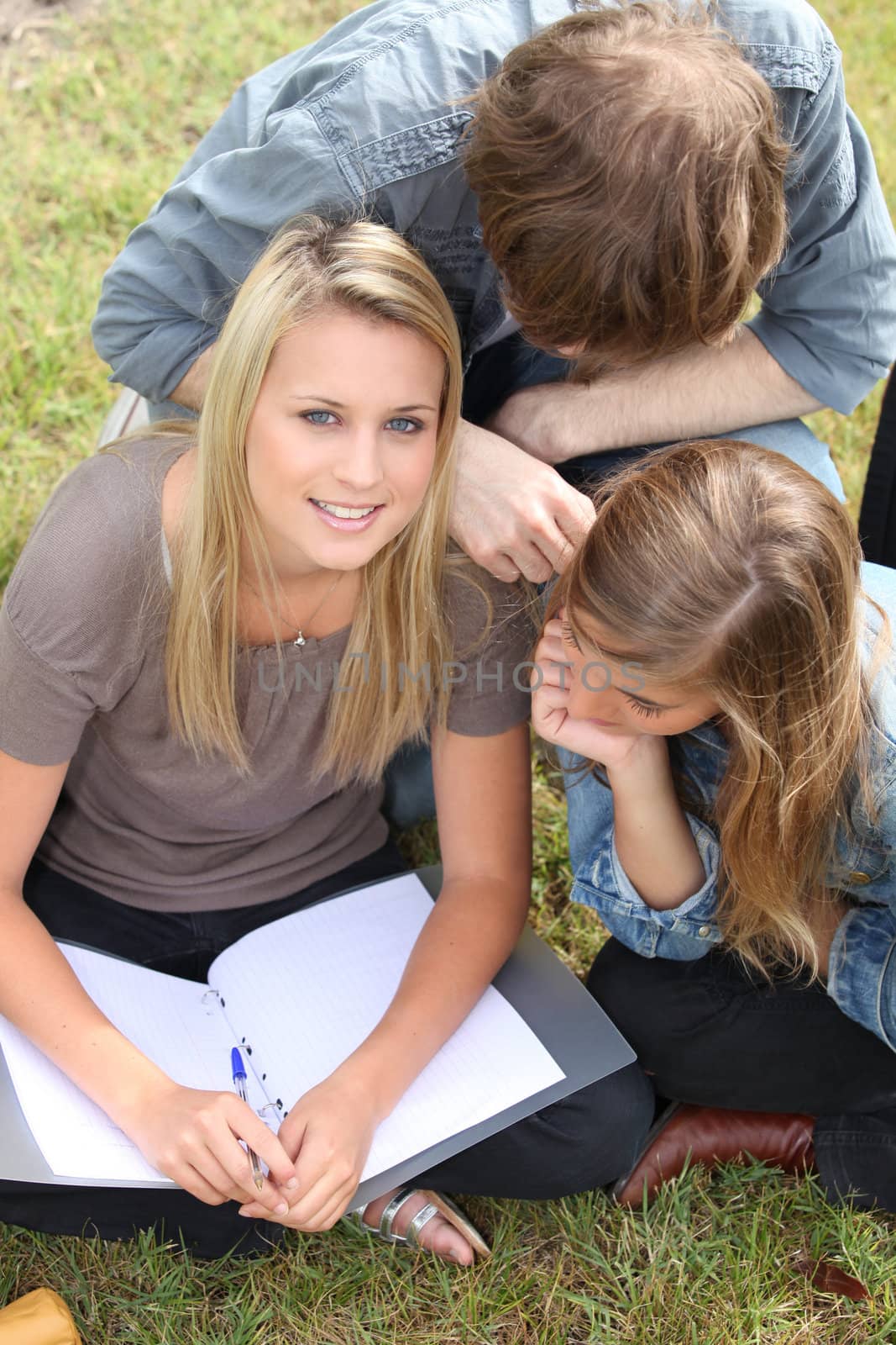 group of students by phovoir