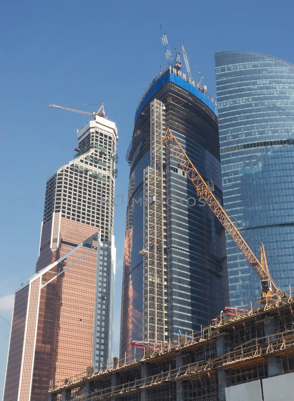Construction of office buildings in the business center in Moscow