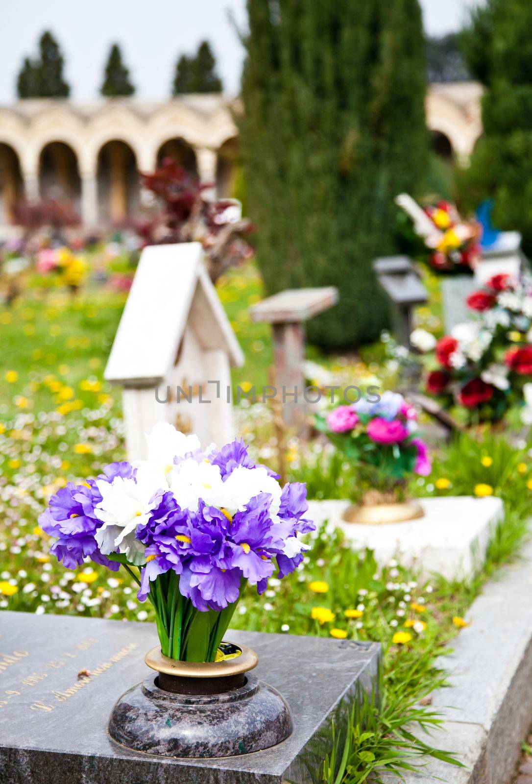 Collection of the most beautiful and moving architectures examples in European cemeteries