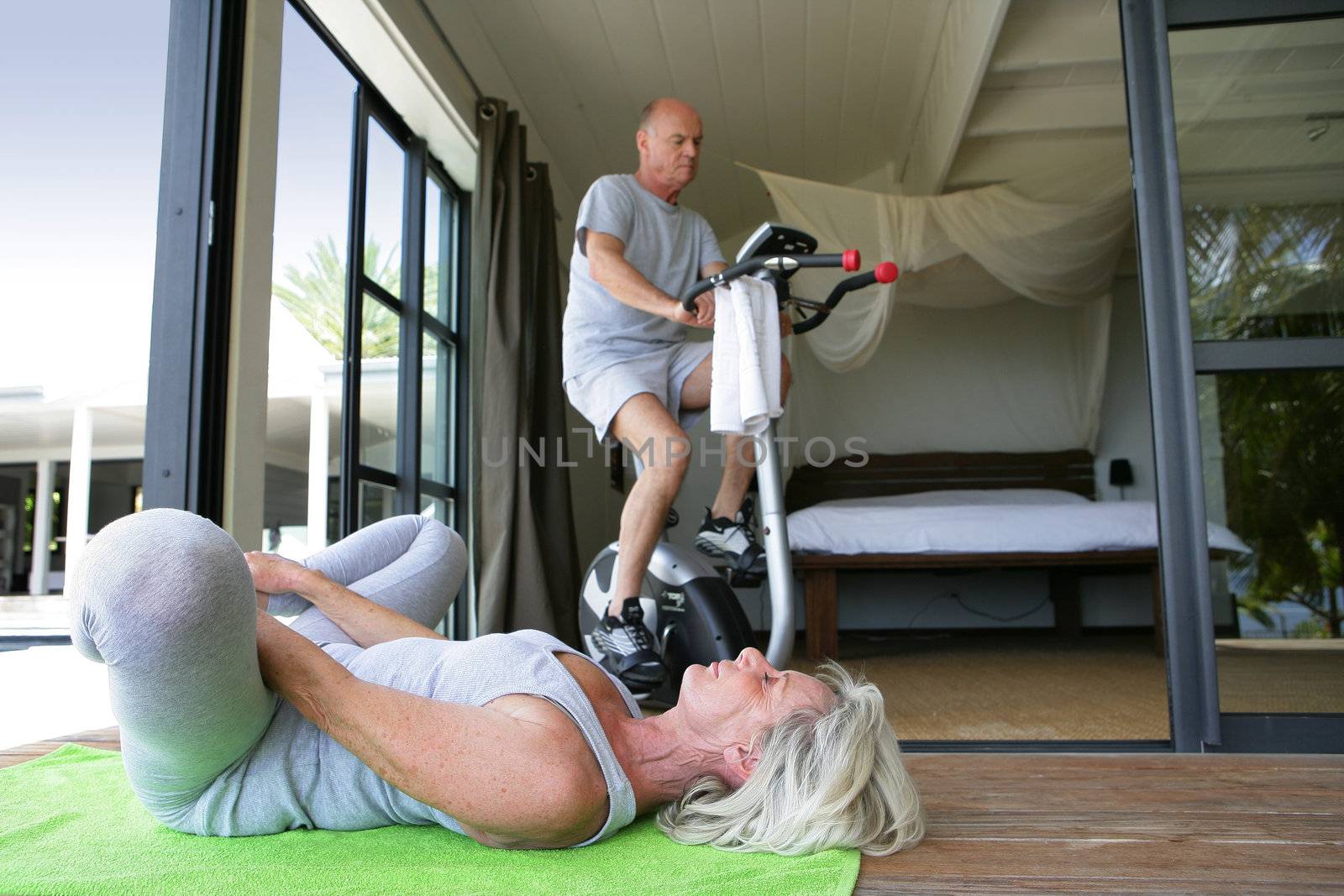 Senior couple staying in shape