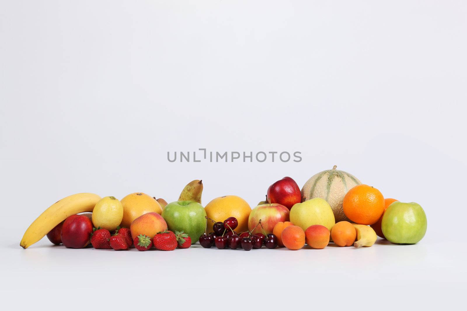 Fruit by phovoir