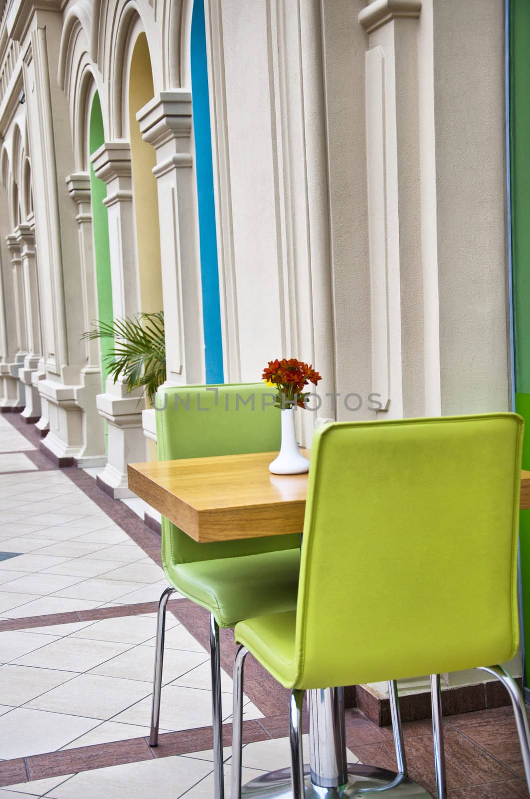 Table in a restaurant in Gosudarstvennij Universalnij Magazin