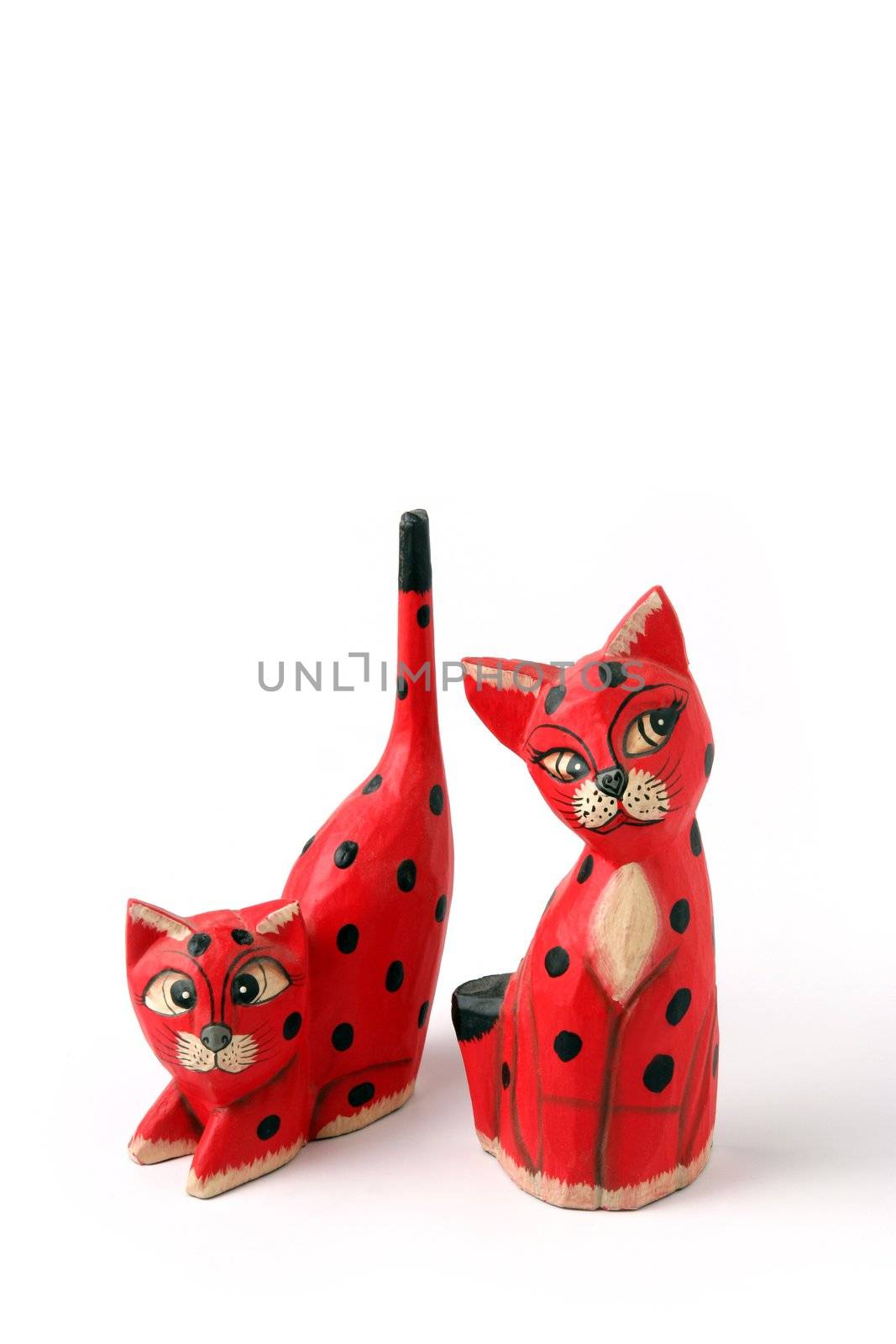 Wooden cats by phovoir