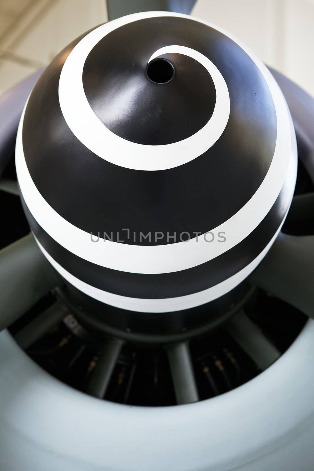 Black and white spiral on a WW II fighter engine nose cone