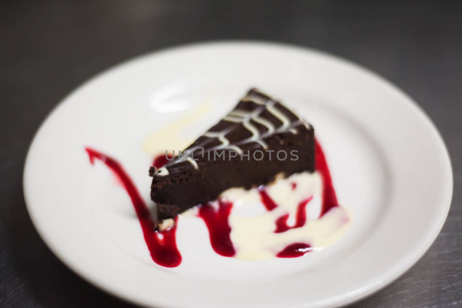 Chocolate cake tip focus by edan