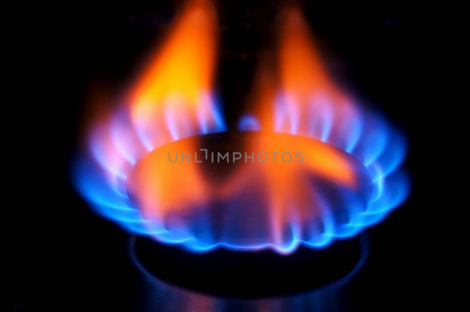 Gas burner flame by Pajomend