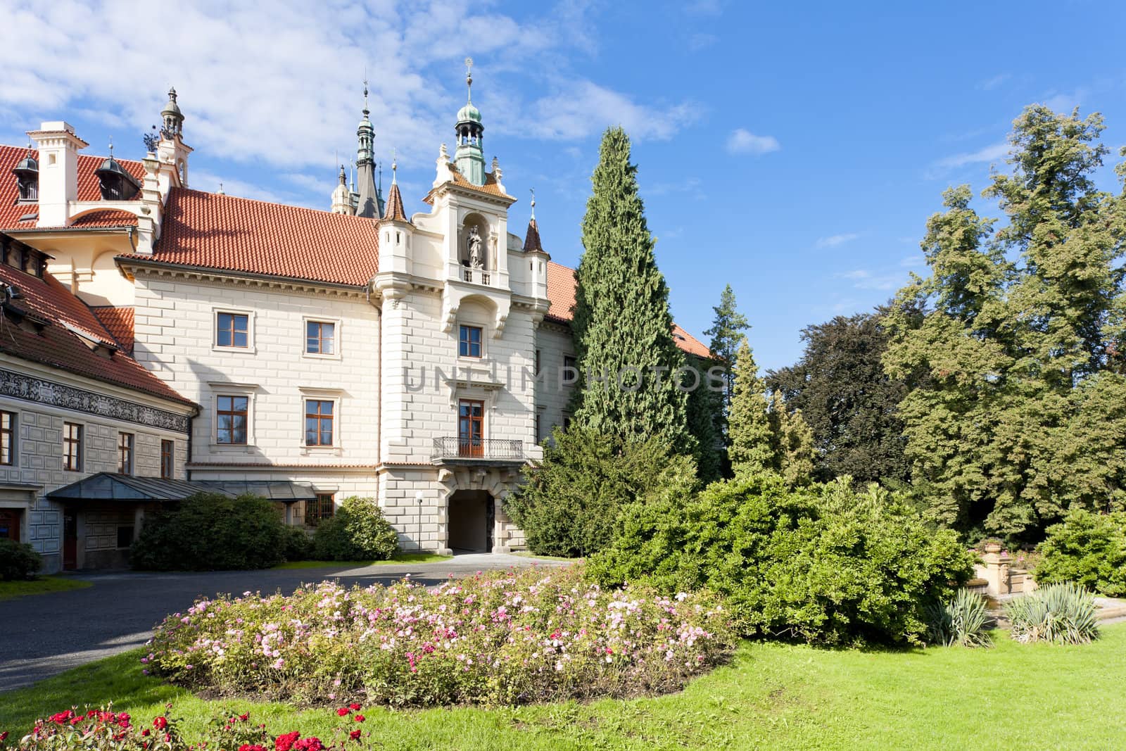 Pruhonice Palace, Czech Republic by phbcz