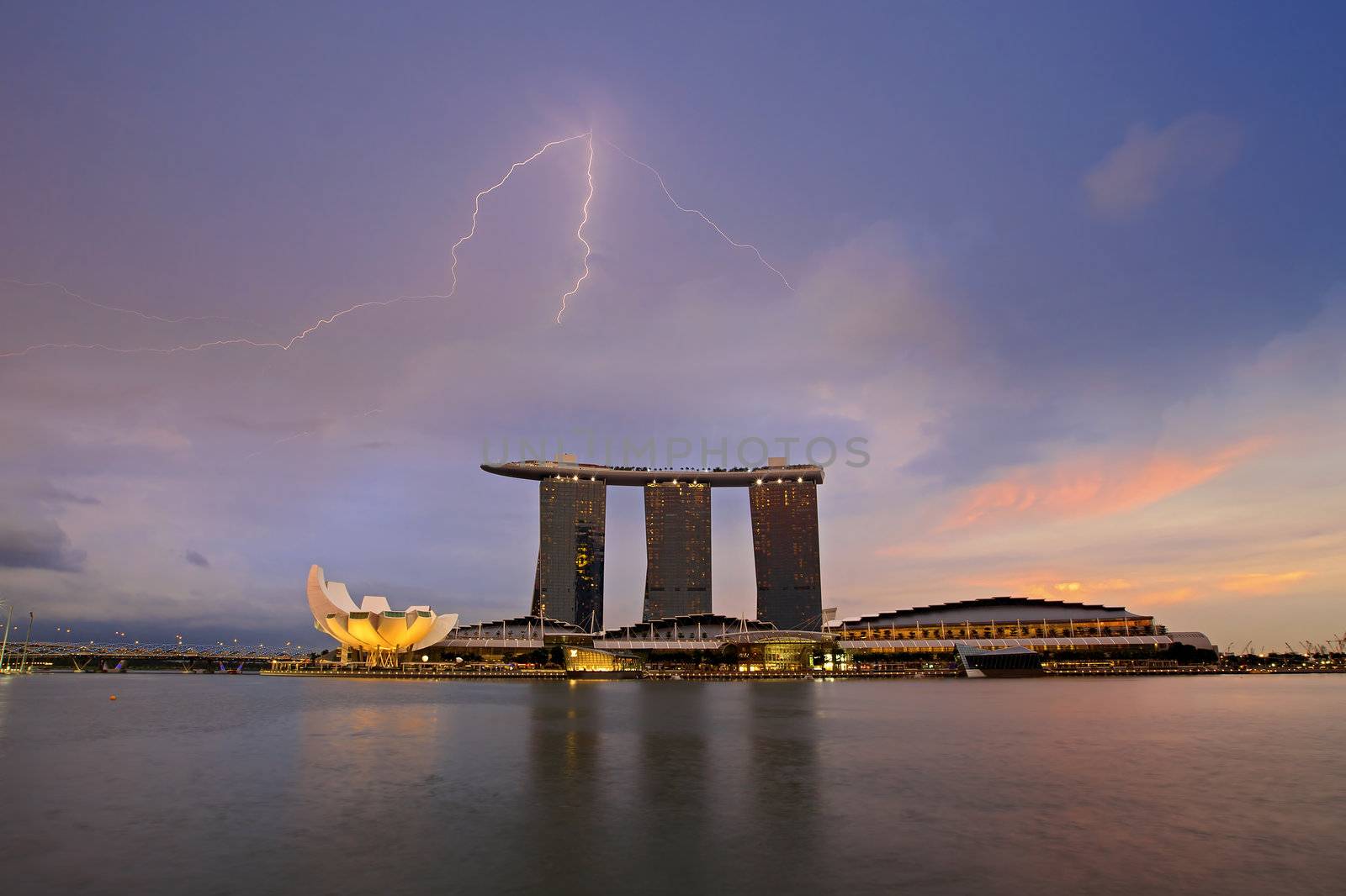 Singapore skyline by kjorgen