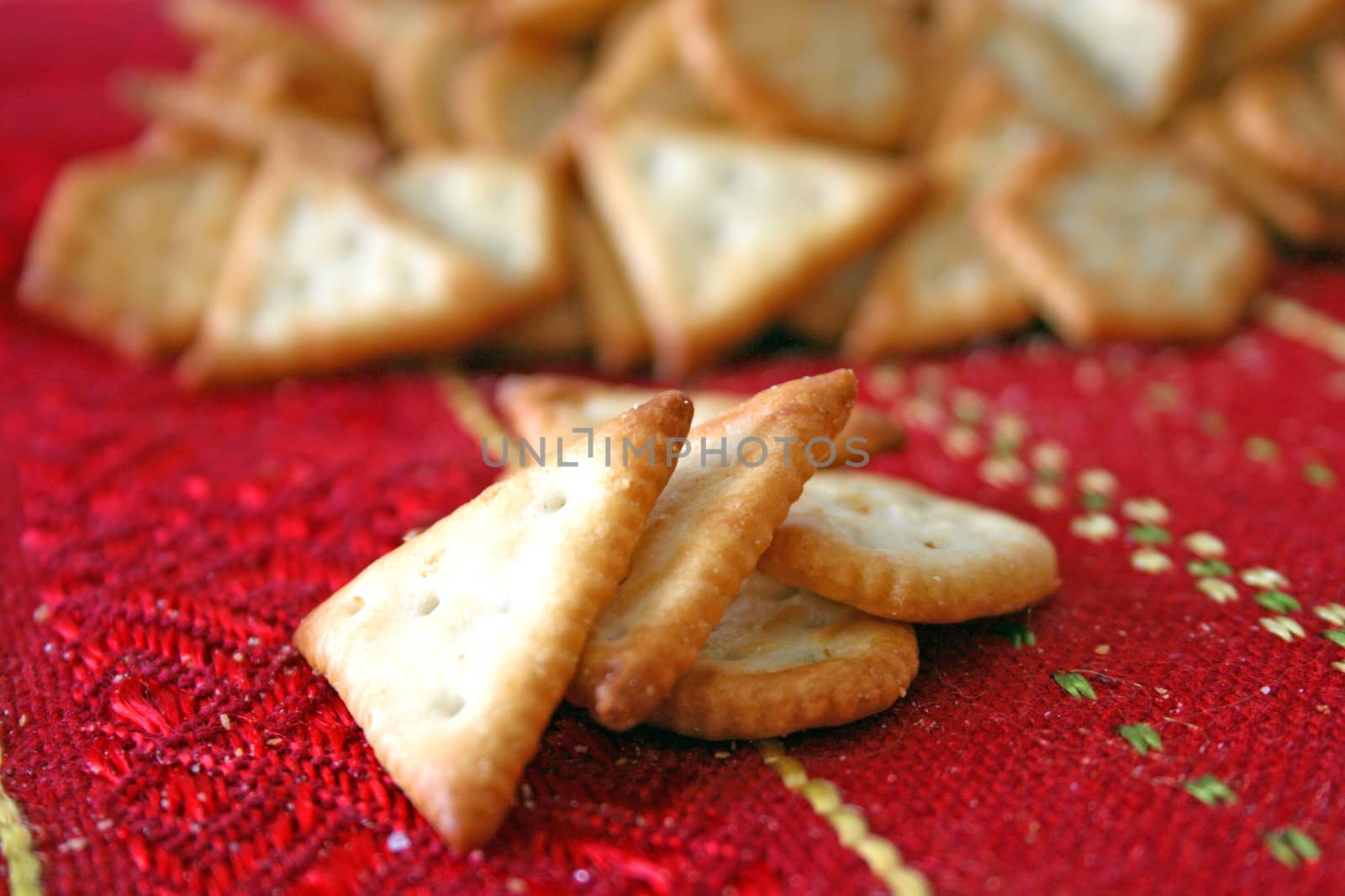 crackers biscuits