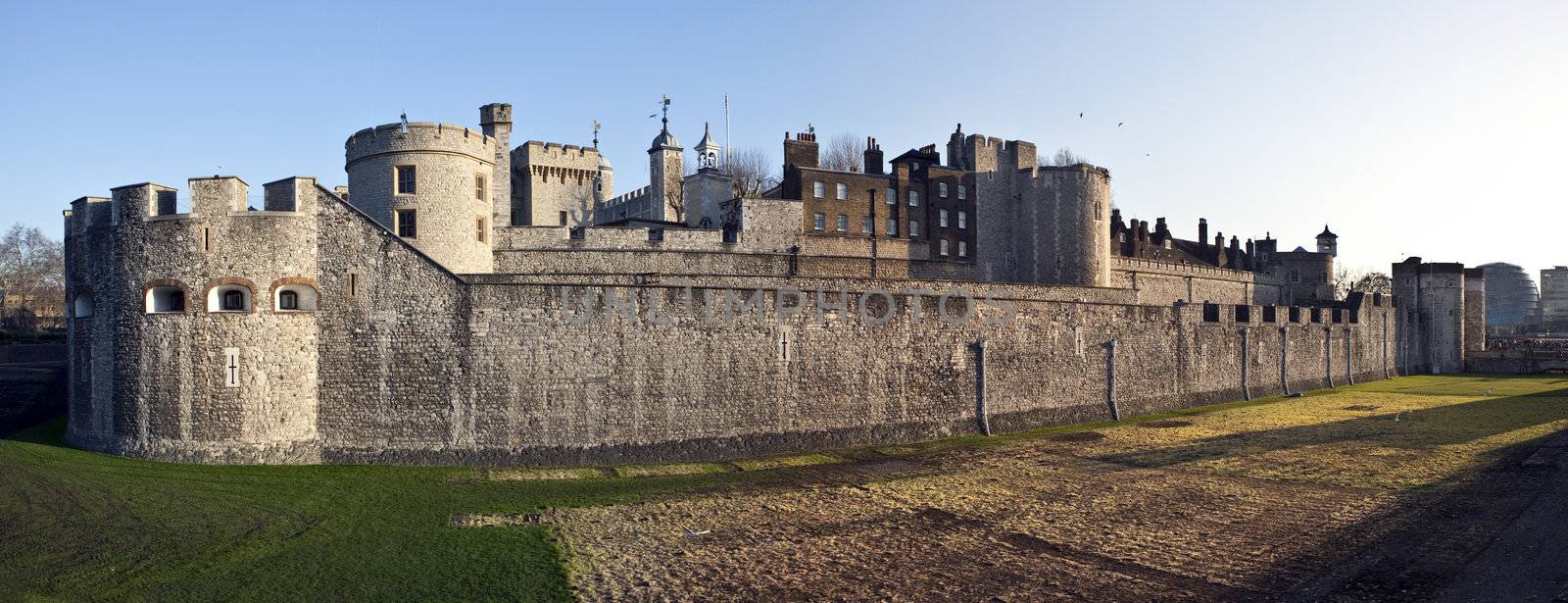 Tower of London by chrisdorney