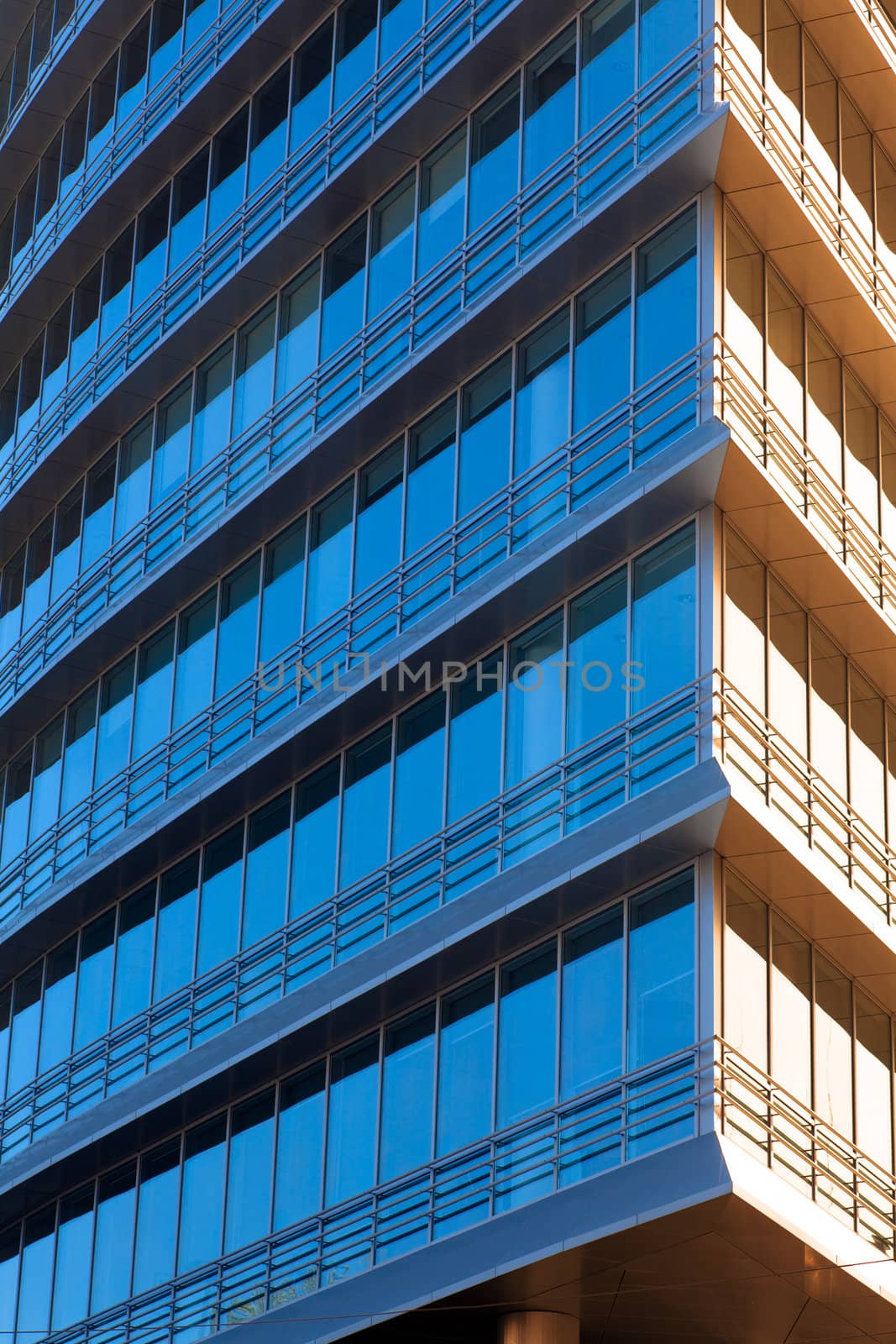 Contemporary business tower made of glass and steel