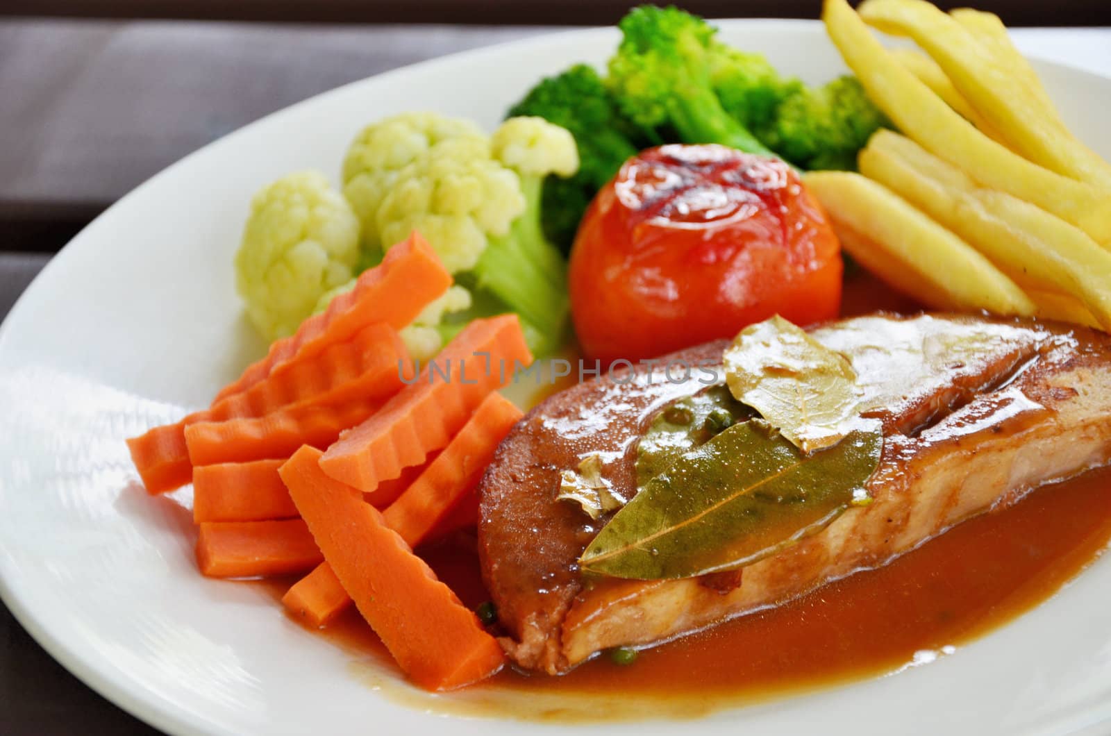 Vegetarian steck in white dish, Vegetarian food