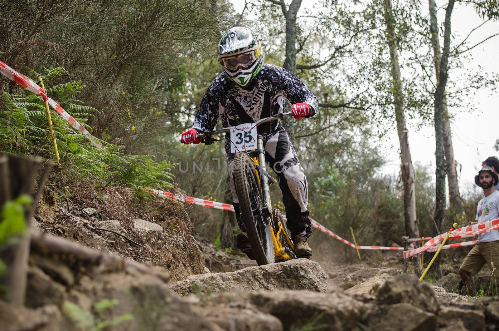 VIANA DO CASTELO, PORTUGAL - MAY 13: Alvaro Matos during the 4th Stage of the Taca de Portugal Downhill Vodafone on may 13, 2012 in Viana do Castelo, Portugal.