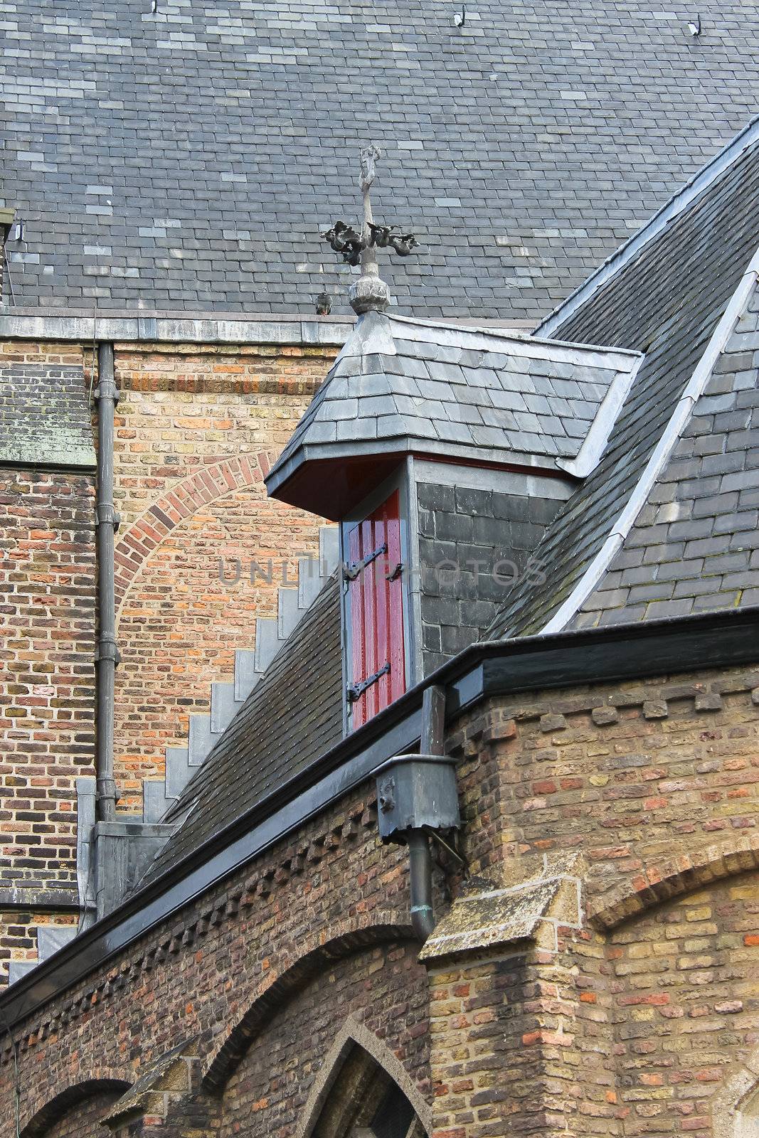 The roof of the old church. Delft. Netherlands by NickNick