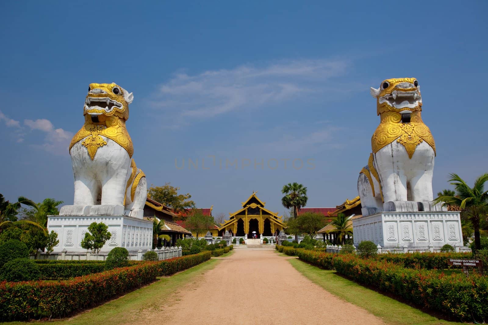 Myanmar Palace by witthaya
