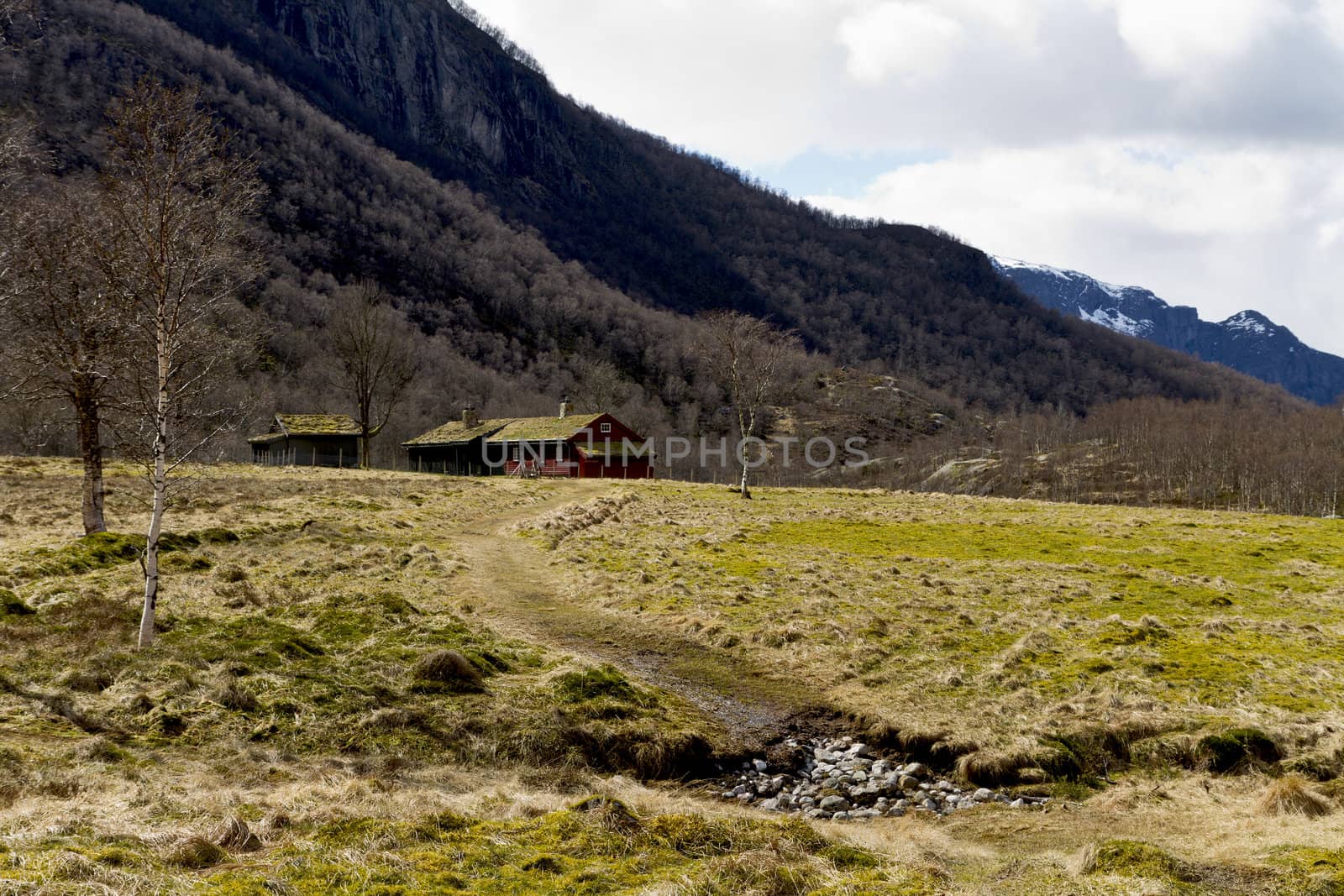 house in rural landscape by gewoldi