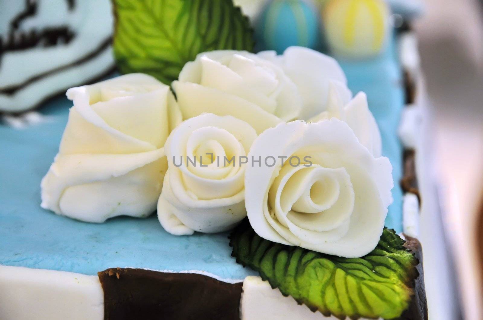 Flowers cake decoration