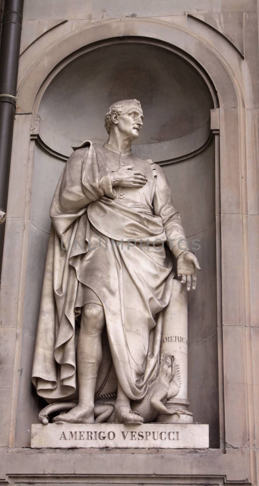 Statue of Amerigo Vespucci
 by ca2hill