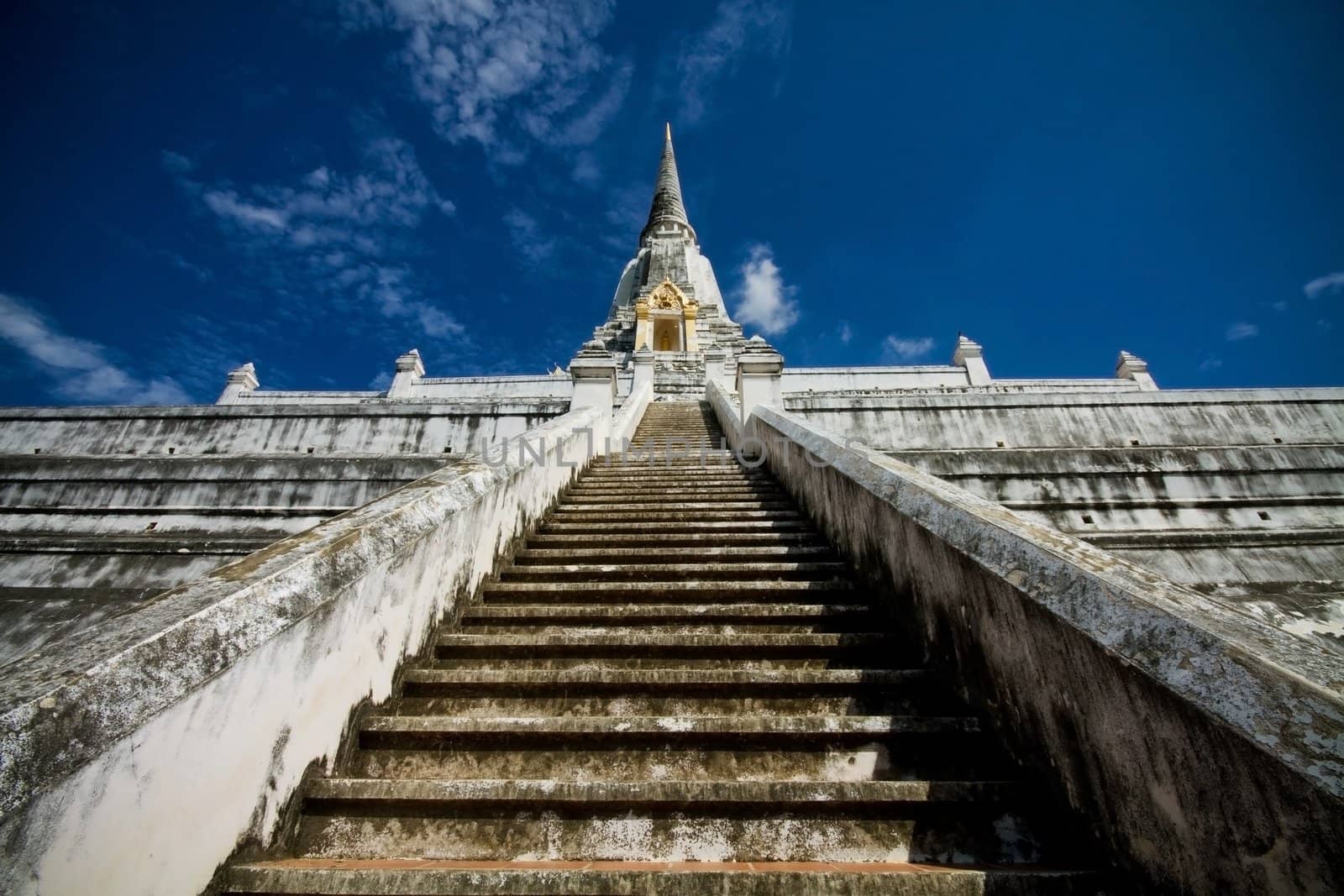 Steps in Wat