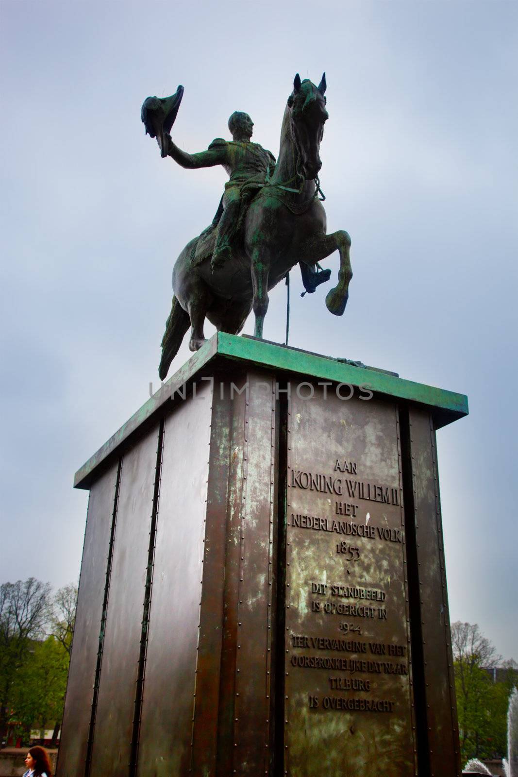 Koning Willem II statue, The Hague by photocreo