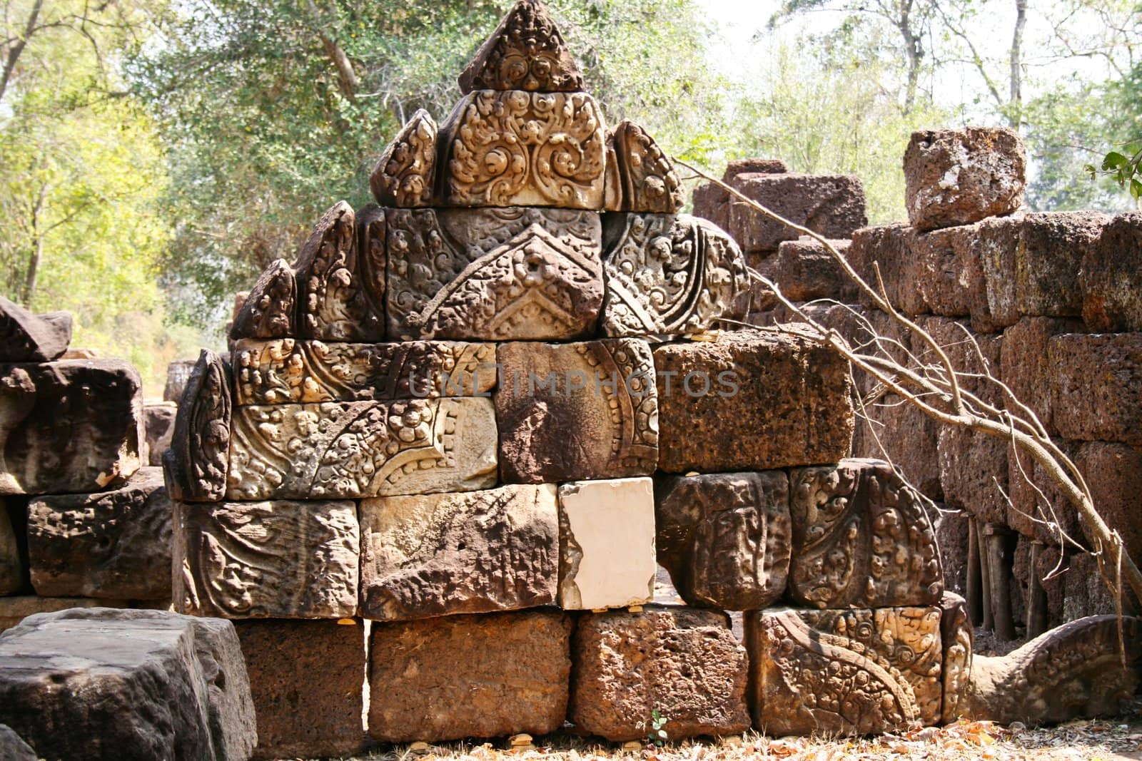 Restore Sadokkoktom Stone Castle, thailand