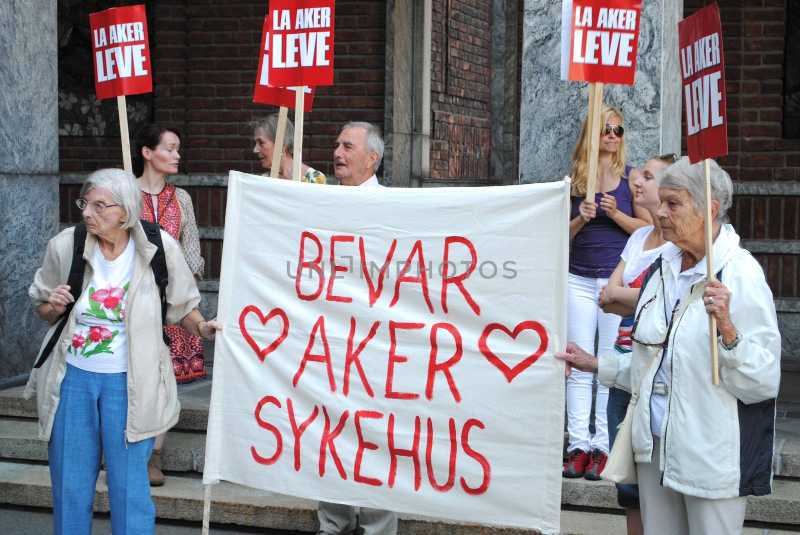 Demonstration against the sale of Aker hospital in front of Oslo City Hall 23.05.2012.
