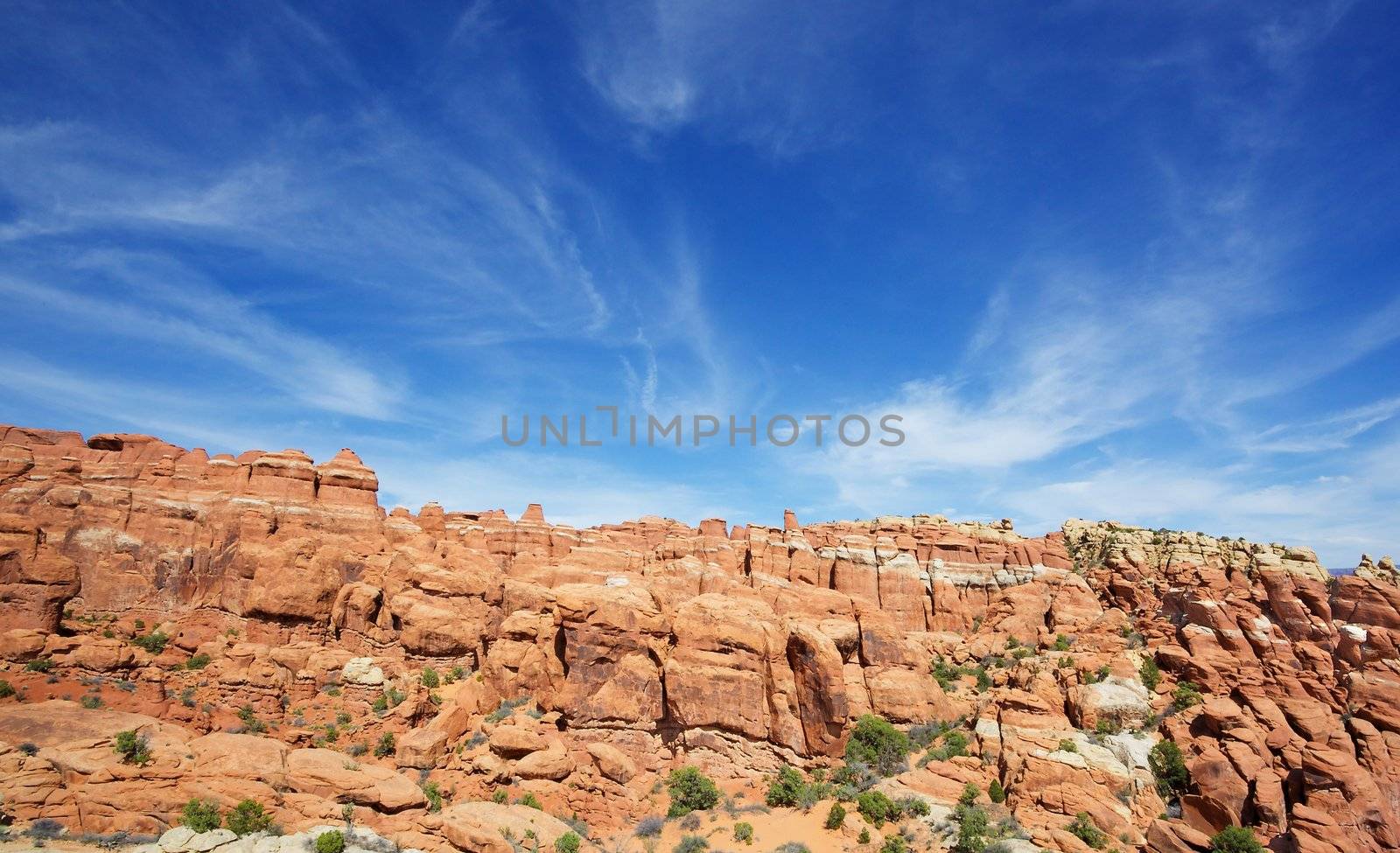 Arches Park near hells kitchen with wispy cirrus clouds