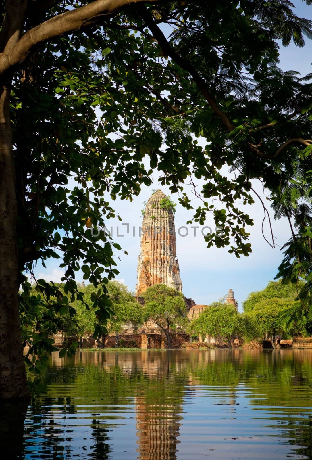 Wat praram temple flood in Ayutthaya, Thailand