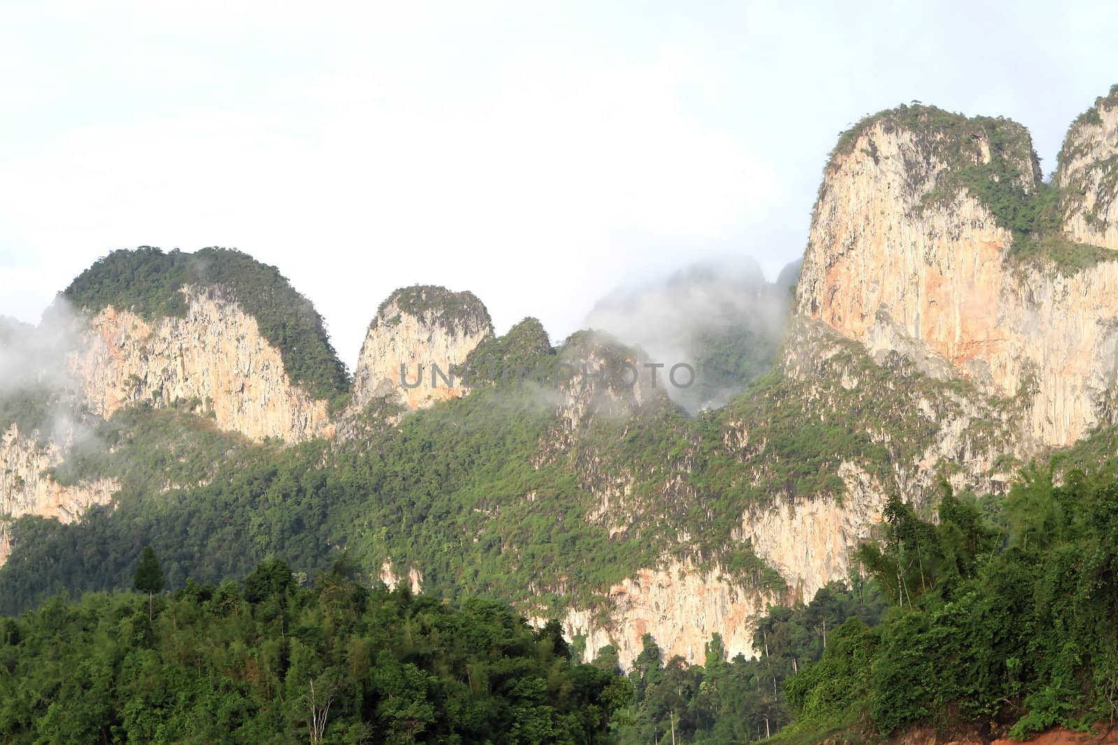 Khao-Sok, the popular national park of Thailand