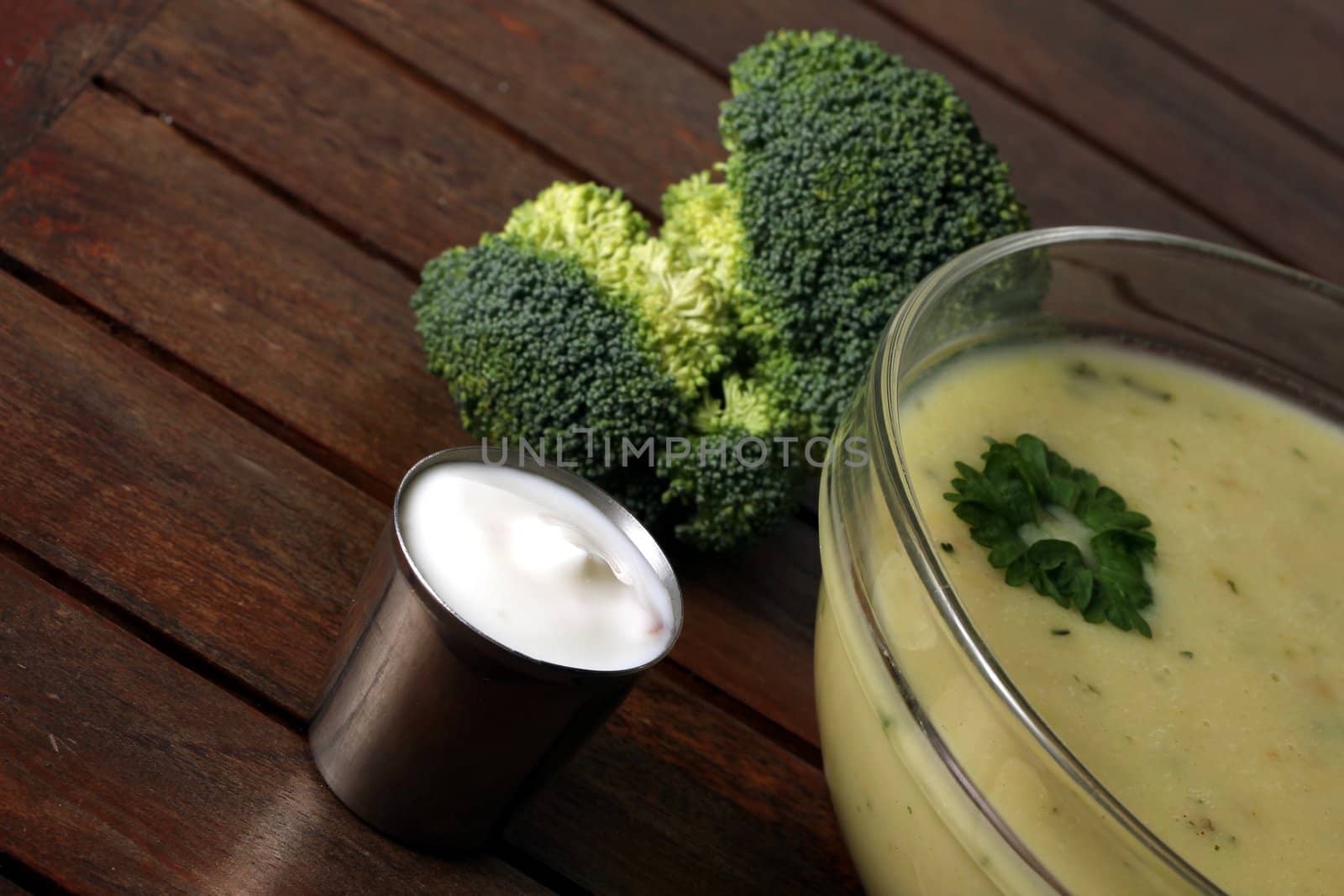 broccoli cream soup by Teka77