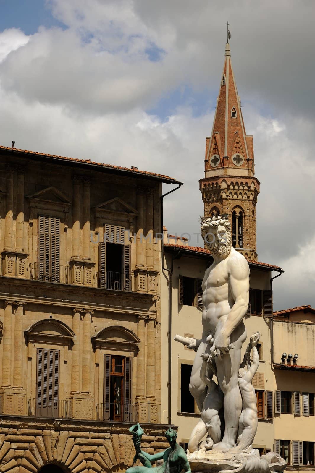 A mirable sculputure in the italian open air of Tuscany