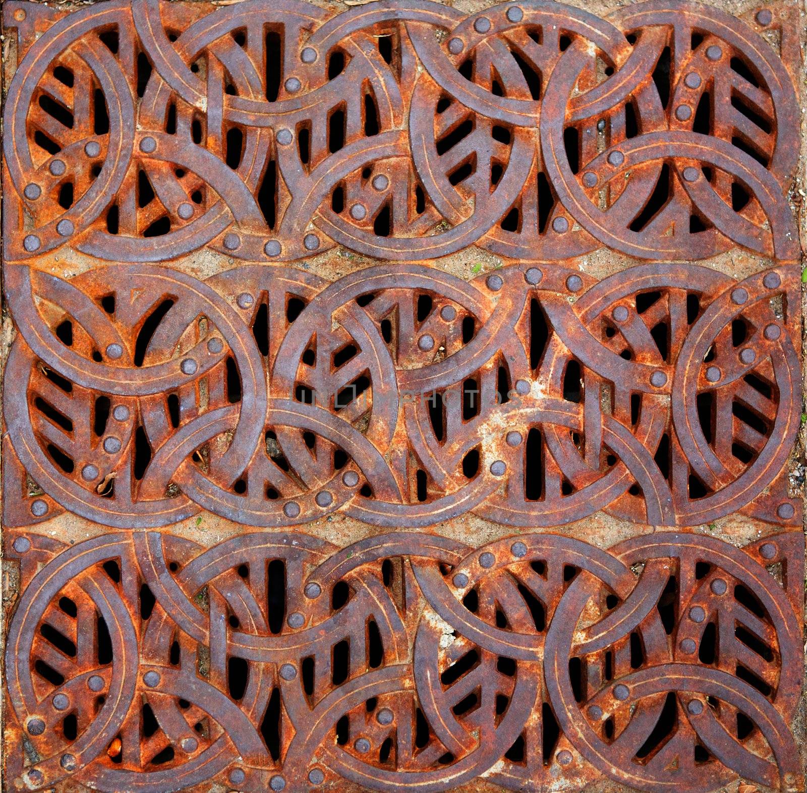 Celtic Grating by bobkeenan