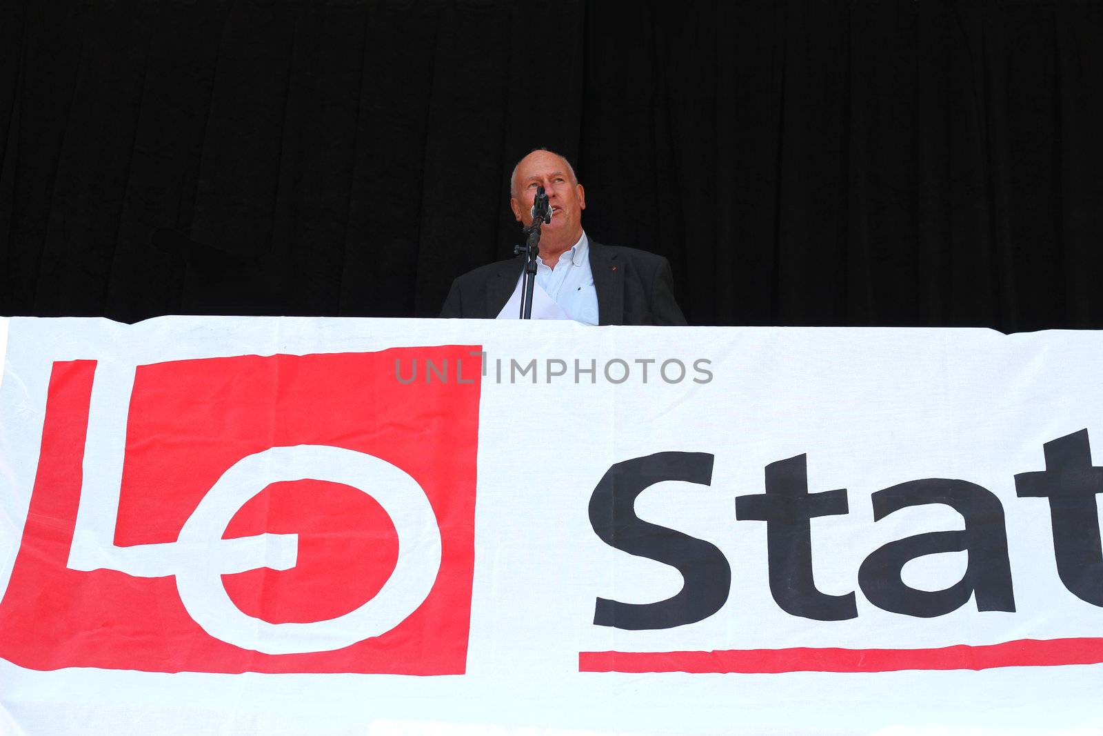 Leader of the Norwegian Confederation of Trade Unions, Roar Flåthen, speaking at a demonstration during a strike in the public sector 30.05.2012.