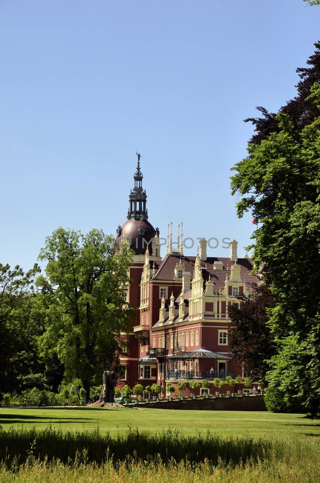 This beautiful castle surrounded by gardens in the English style of the 19th century was inspired by Prince Hermann Pueckler-Muskau. Muskauer Park is part of UNESCO World Heritage Site. It is located on both sides of the Neisse River which is the Polish and German border.