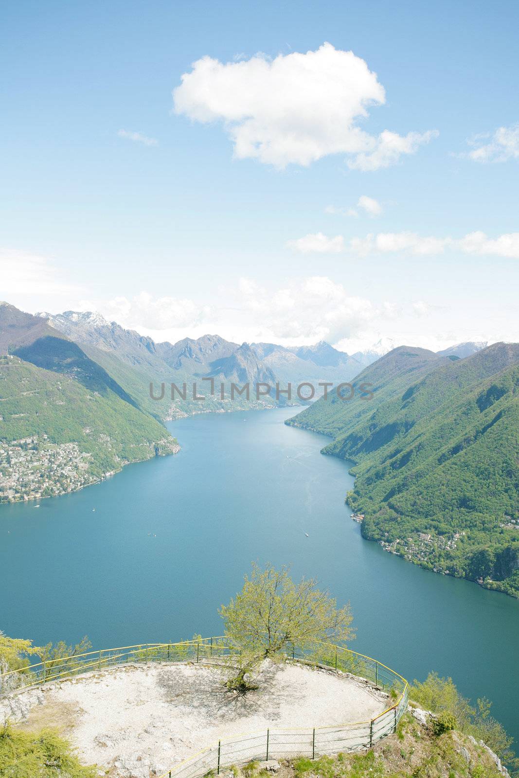 Lake in Switzerland by dacasdo