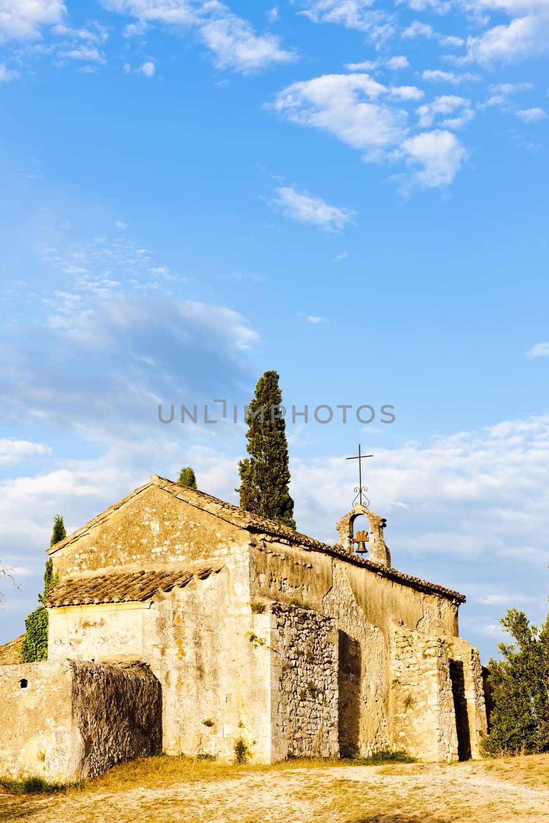 Chapel St. Sixte near Eygalieres, Provence, France by phbcz