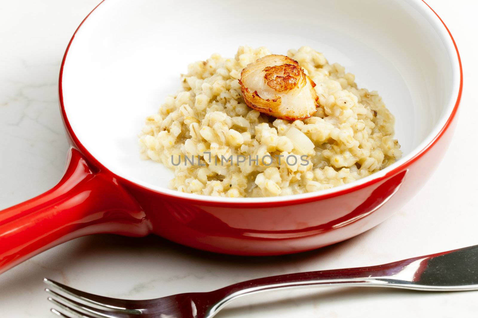 fried Saint Jacques mollusc with pearl barley risotto by phbcz