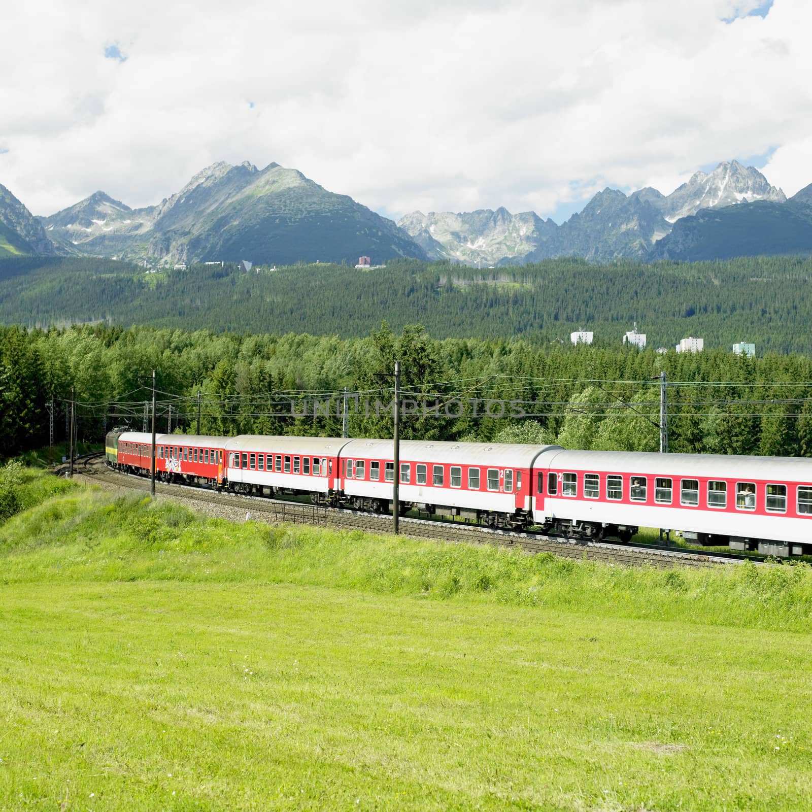 train in Vysoke Tatry, Slovakia by phbcz