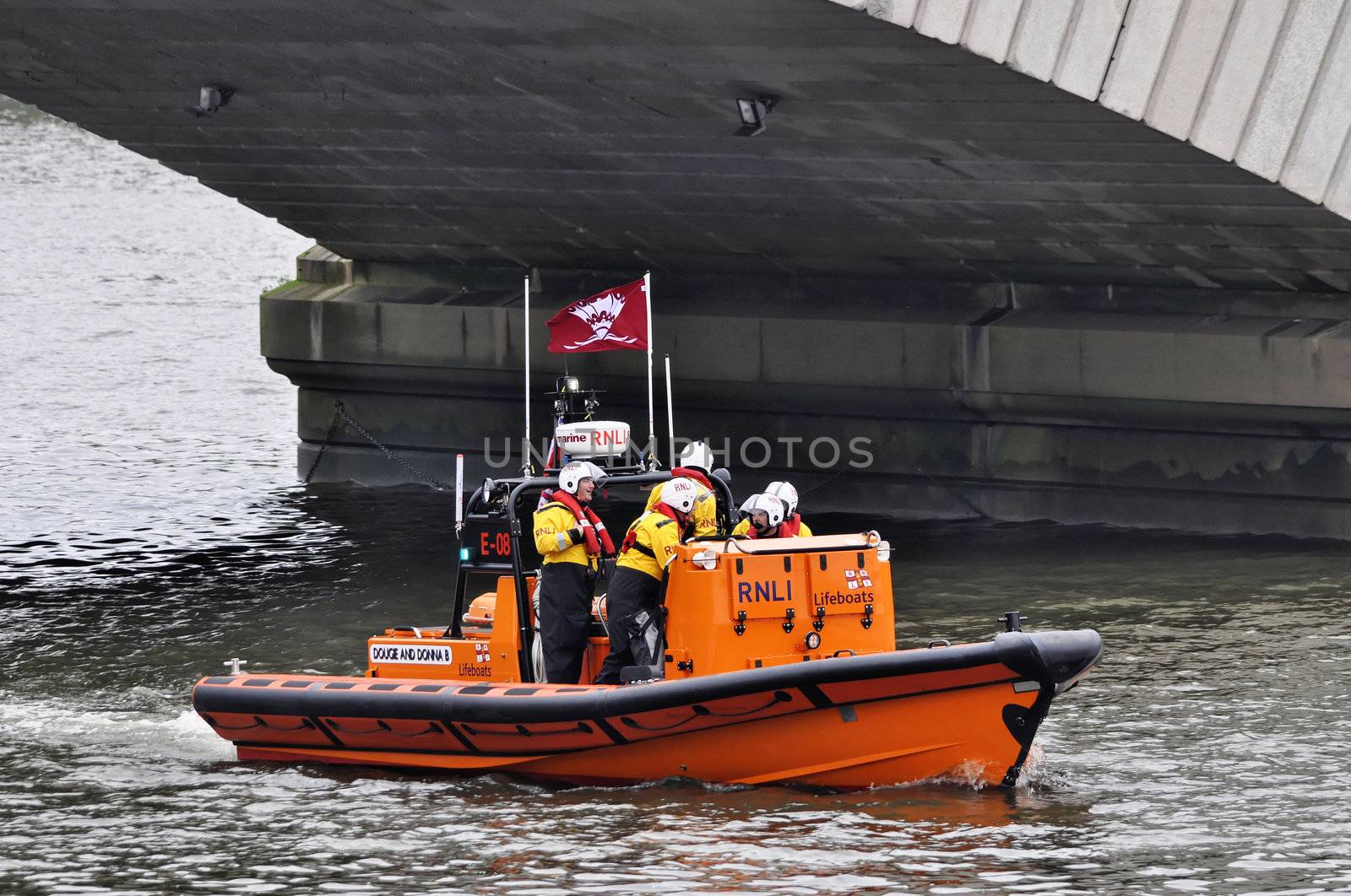 The Thames Diamond Jubilee Pageant by dutourdumonde