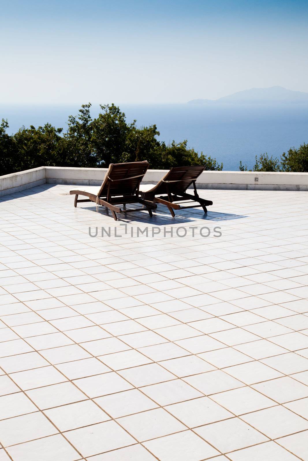 Terrace on Naples Gulf: two seats with a wonderful view