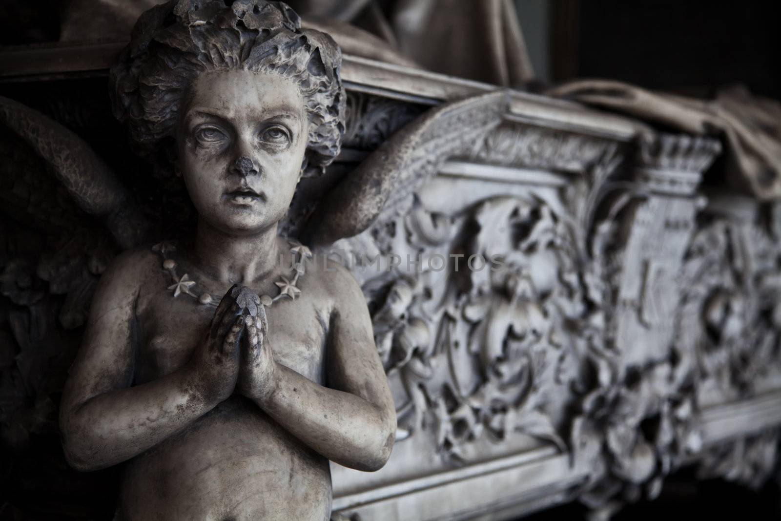 Collection of the most beautiful and moving architectures examples in European cemeteries