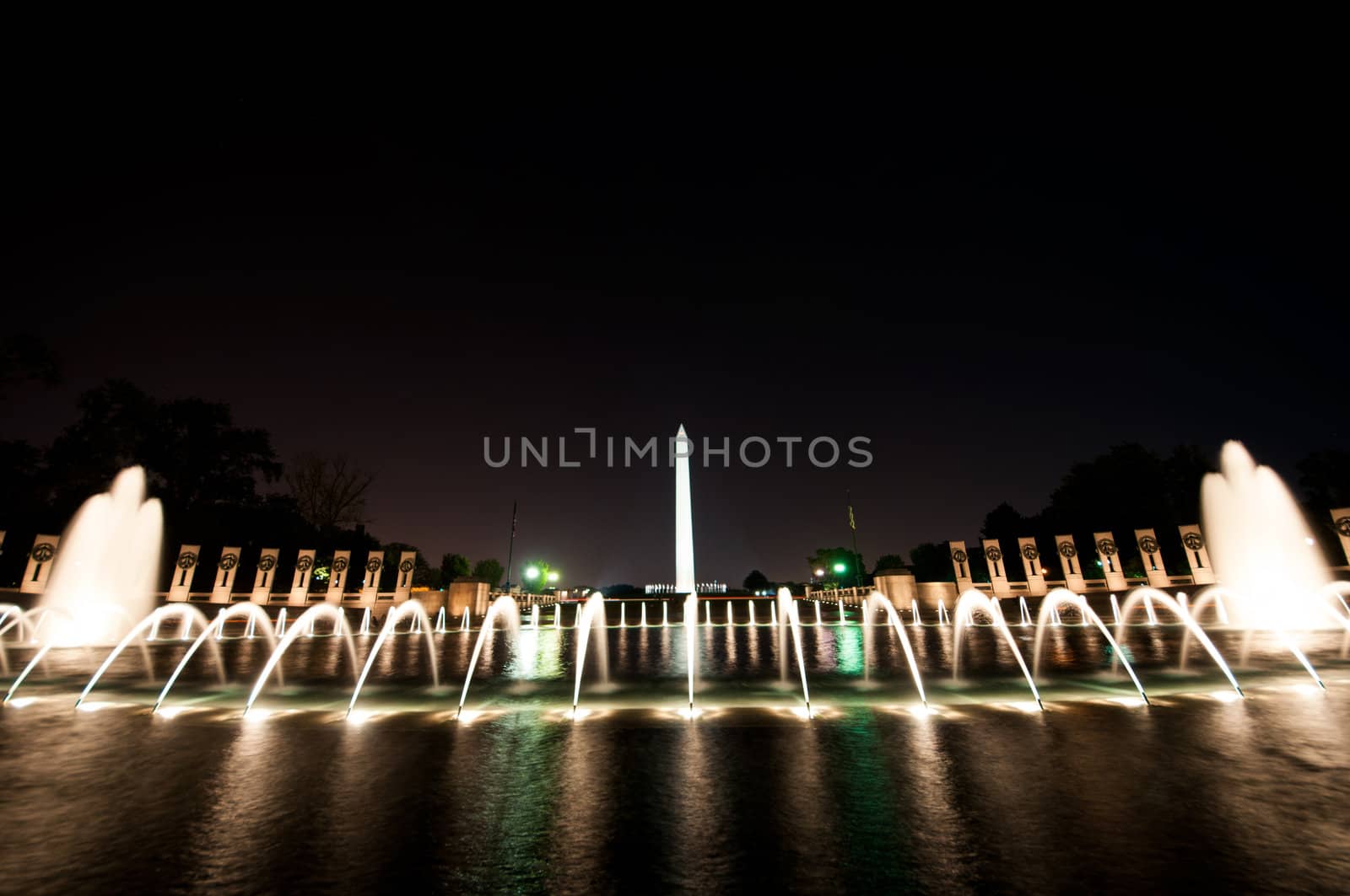 fountain of World Wall II Memorial at night
