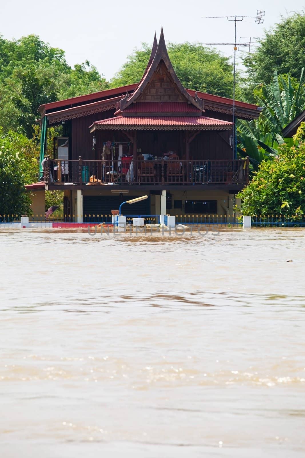 house flood in Thailand