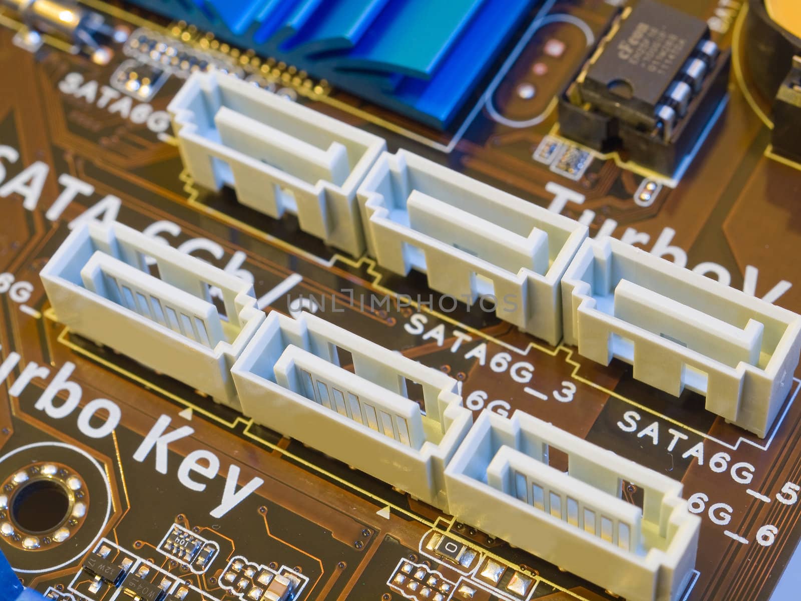 SATA III slots on motherboard by kvinoz