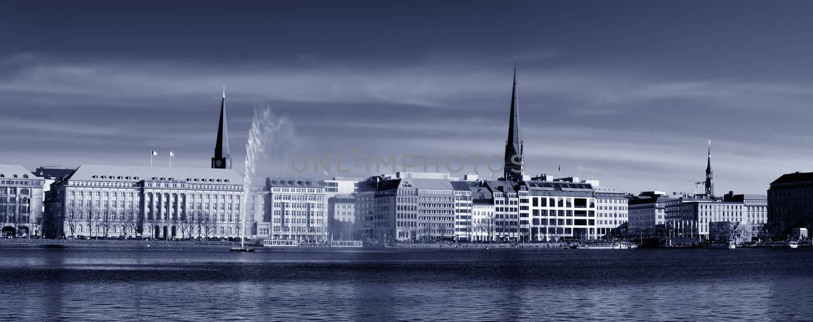 Toned Alster Panorama by nprause