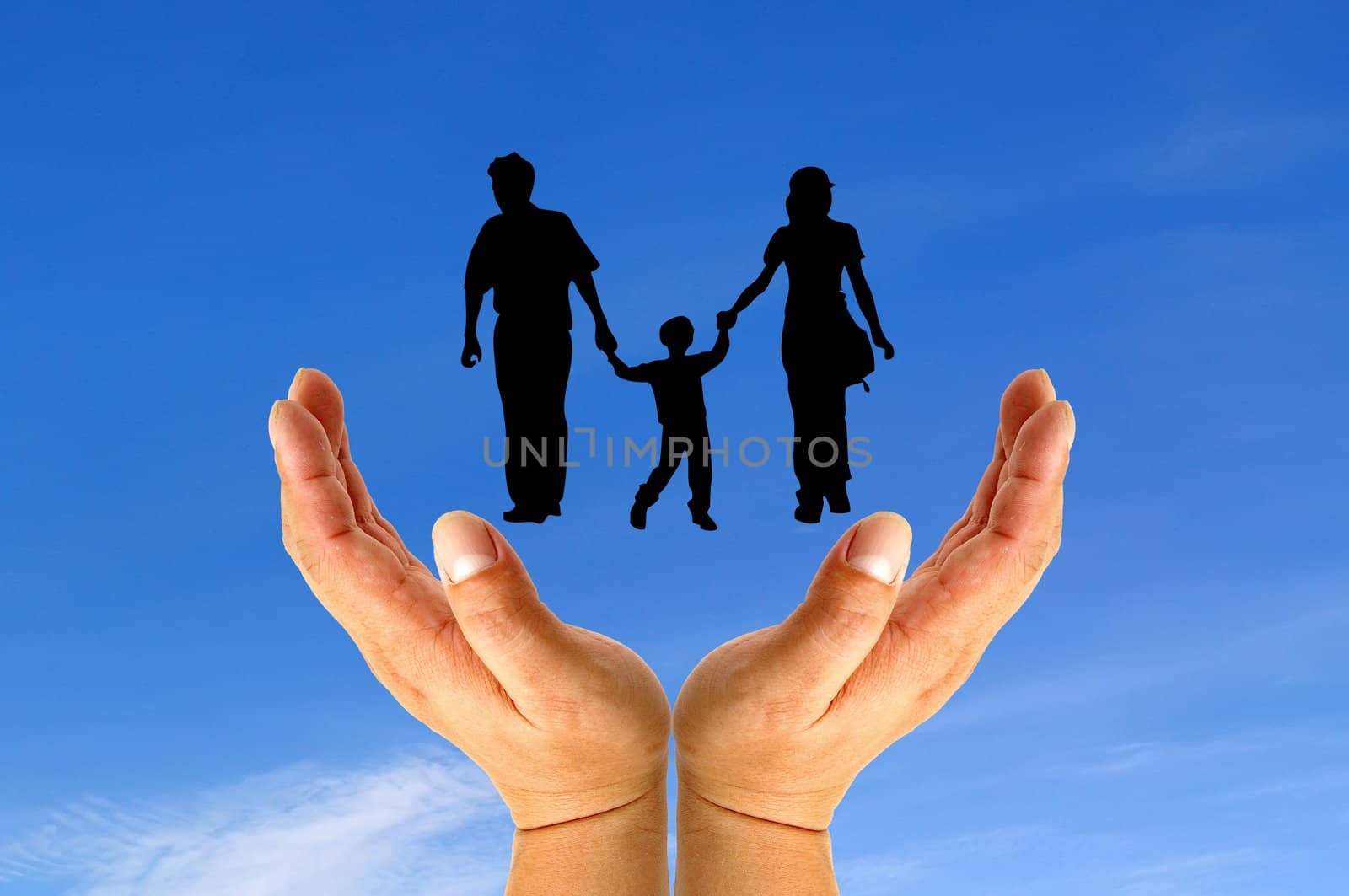 Hand with the silhouettes of the family